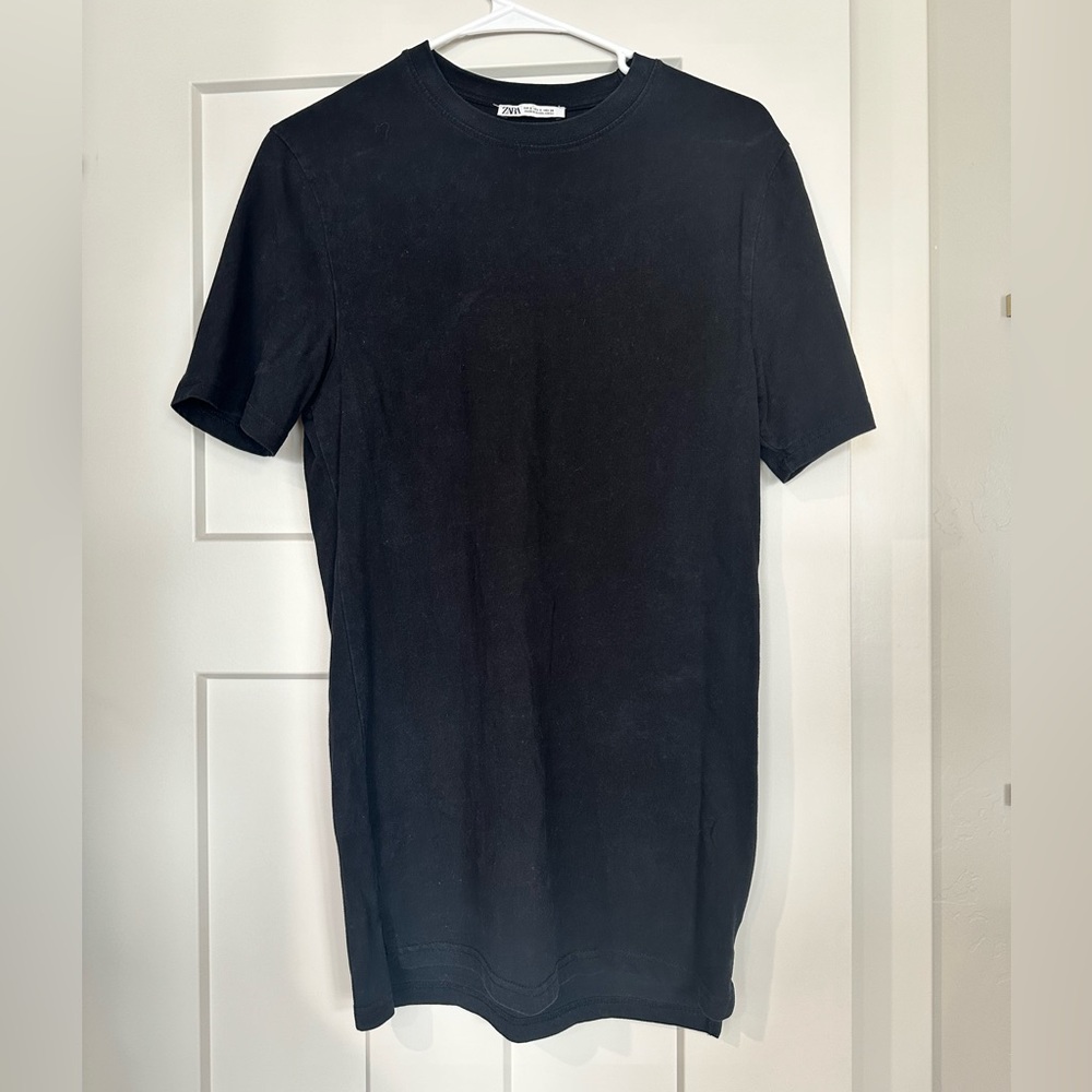 Zara men’s long length t shirt